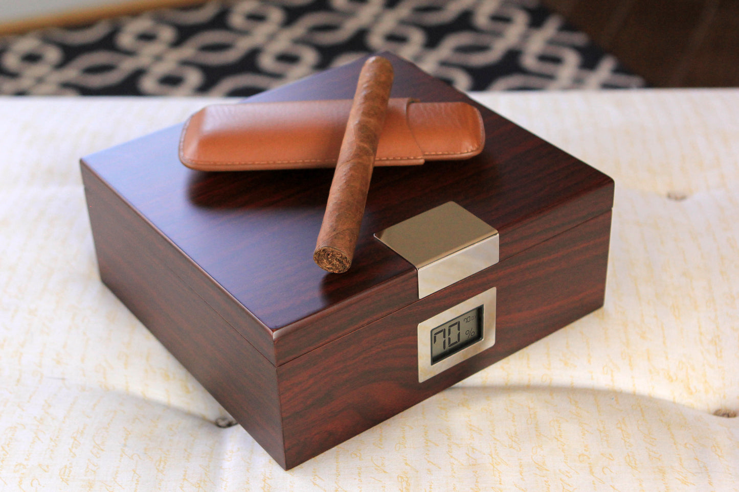 Humidor Kingston con acabado en cerezo