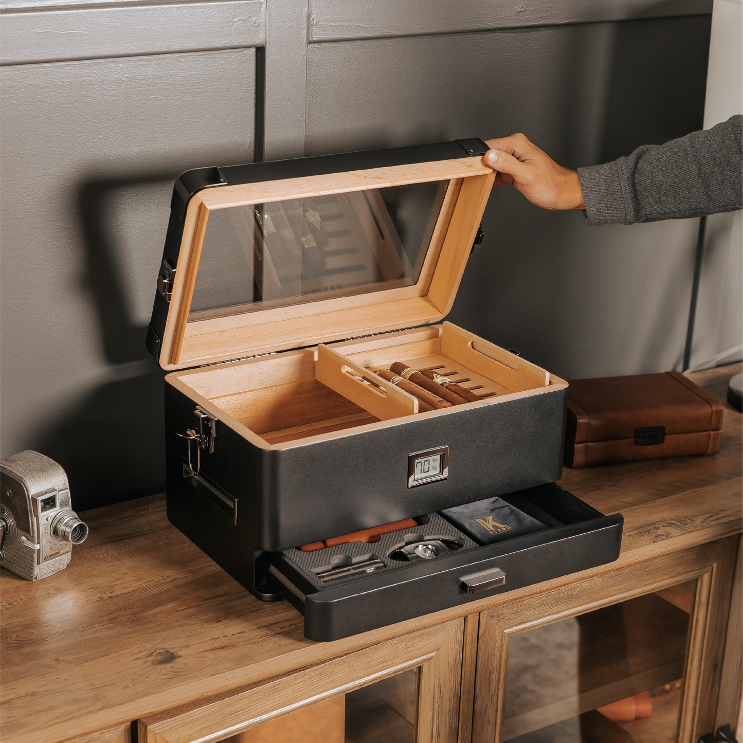 Black Edition Military Humidor + Smart Valet