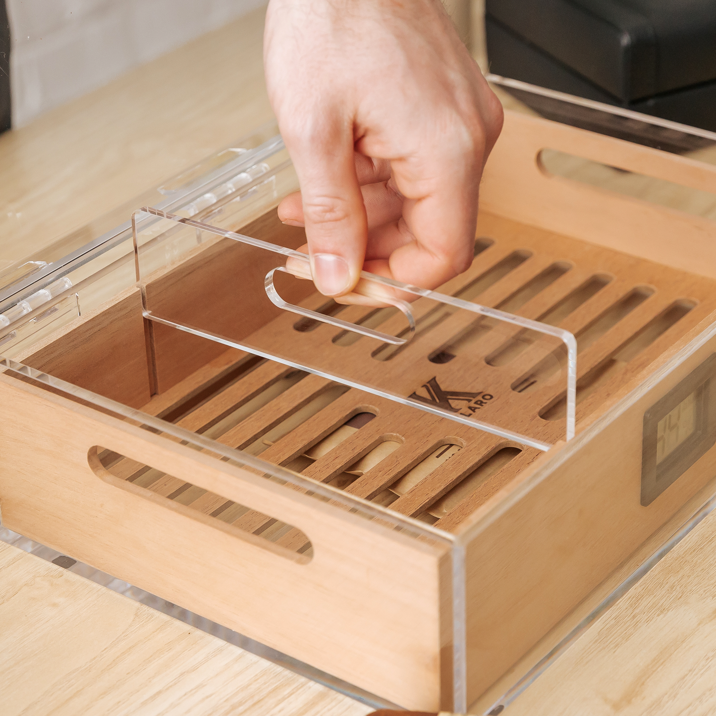 Felix Acrylic Divider