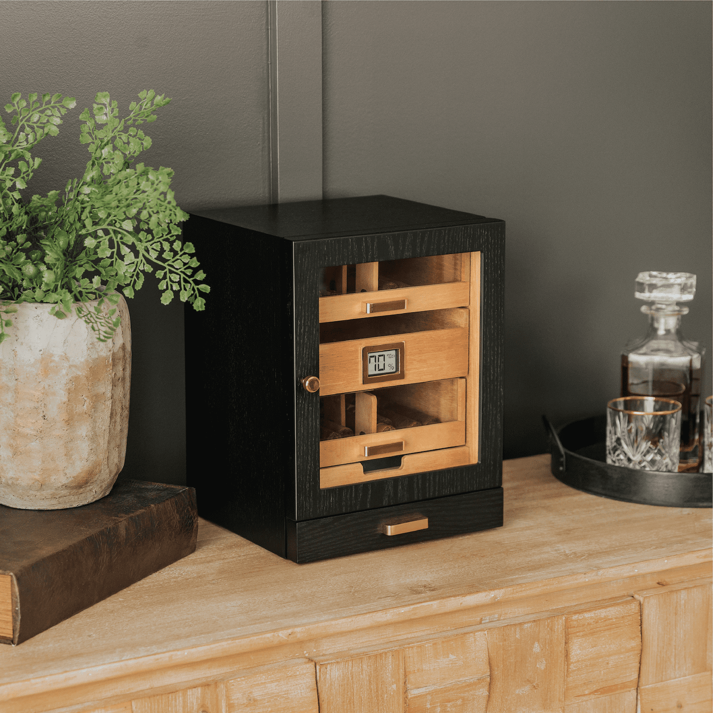Mueble humidor Luca