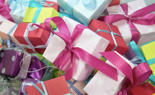 The 6 most popular items ordered as gifts at Amazon