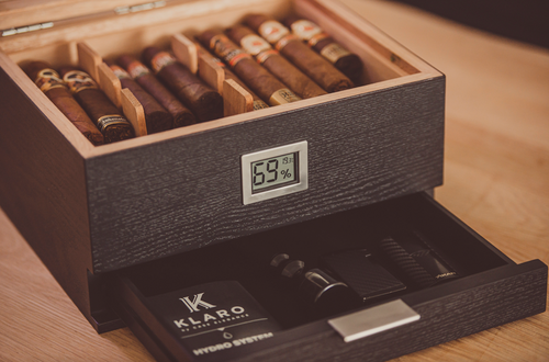 Active vs. Passive Humidor Humidification