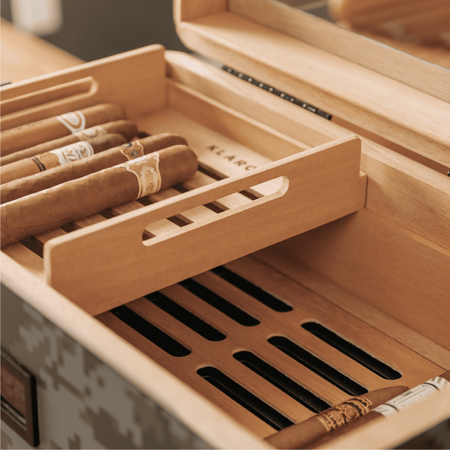 Digi-Camo Edition Military Humidor