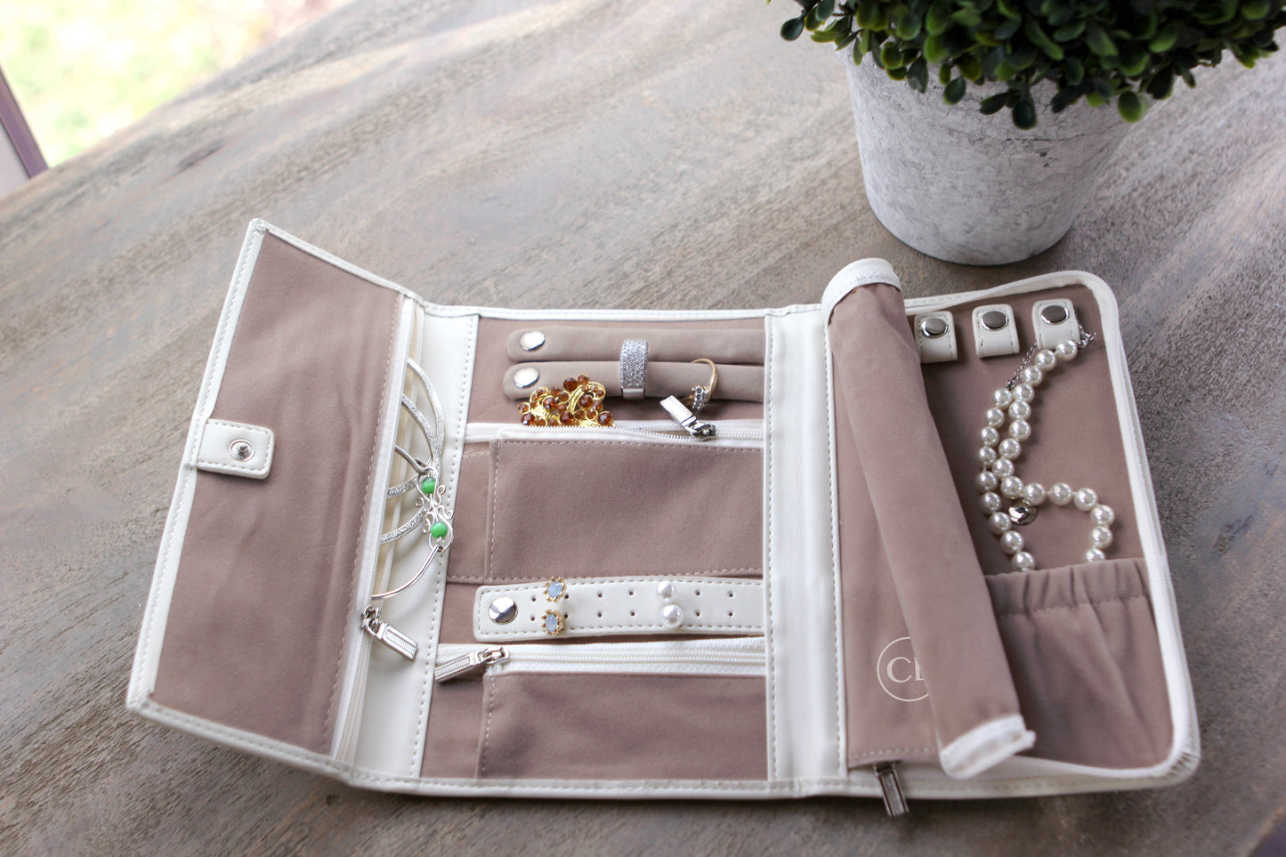 Travel Jewelry Case - Vegan Leather