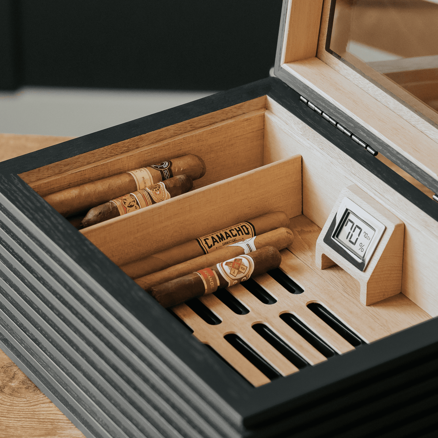 Humidor con tapa de cristal KOBI