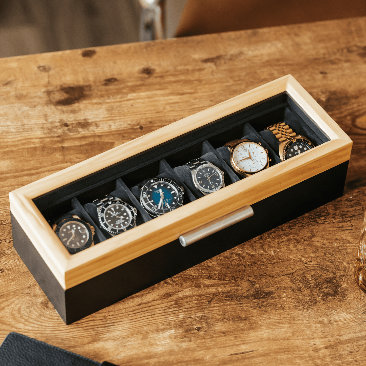 Zweifarbige Uhrenbox aus Kiefer - 6 Steckplätze