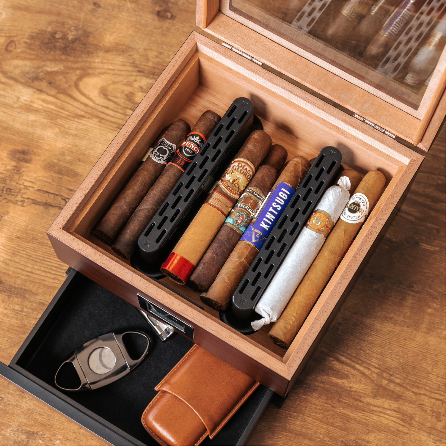 Instrucciones de condimento para el humidor Renzo Glass-Top