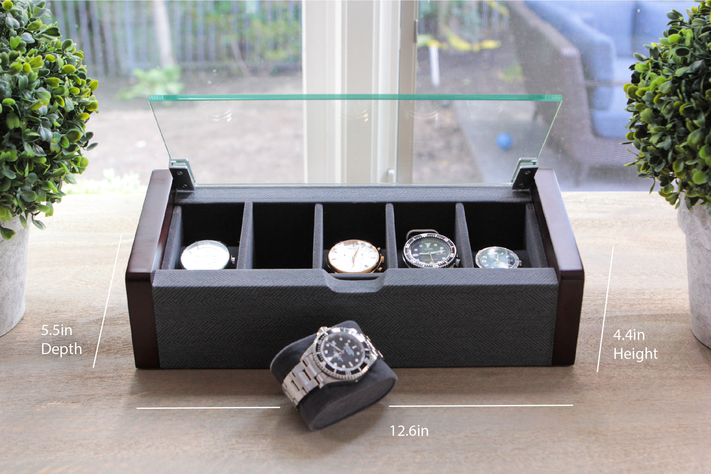 Caja de cristal angular de primera calidad para relojes - 5 ranuras de cerezo y espiga
