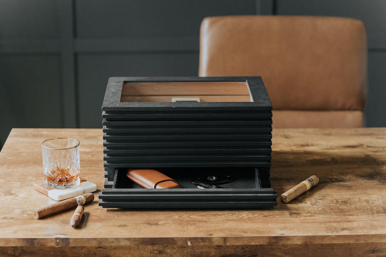 Humidor Feature : Présentation de l'humidificateur à couvercle en verre KOBI