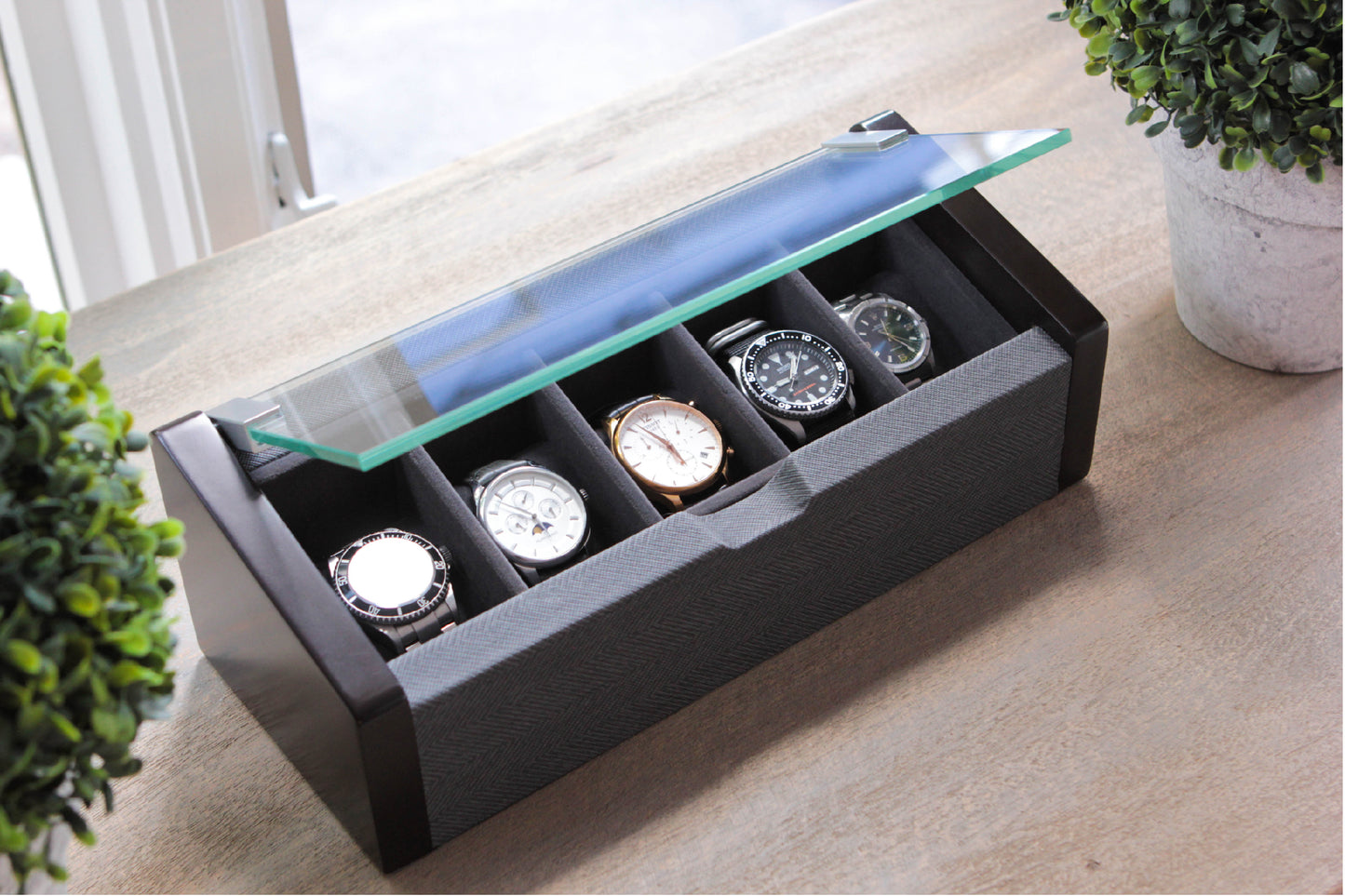 Premium Angled Glass Watch Box - 5 Slot Espresso e Herringbone