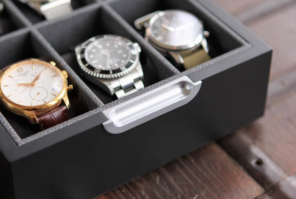 Case Elegance’s timepiece-safe magnetic closing watch box
