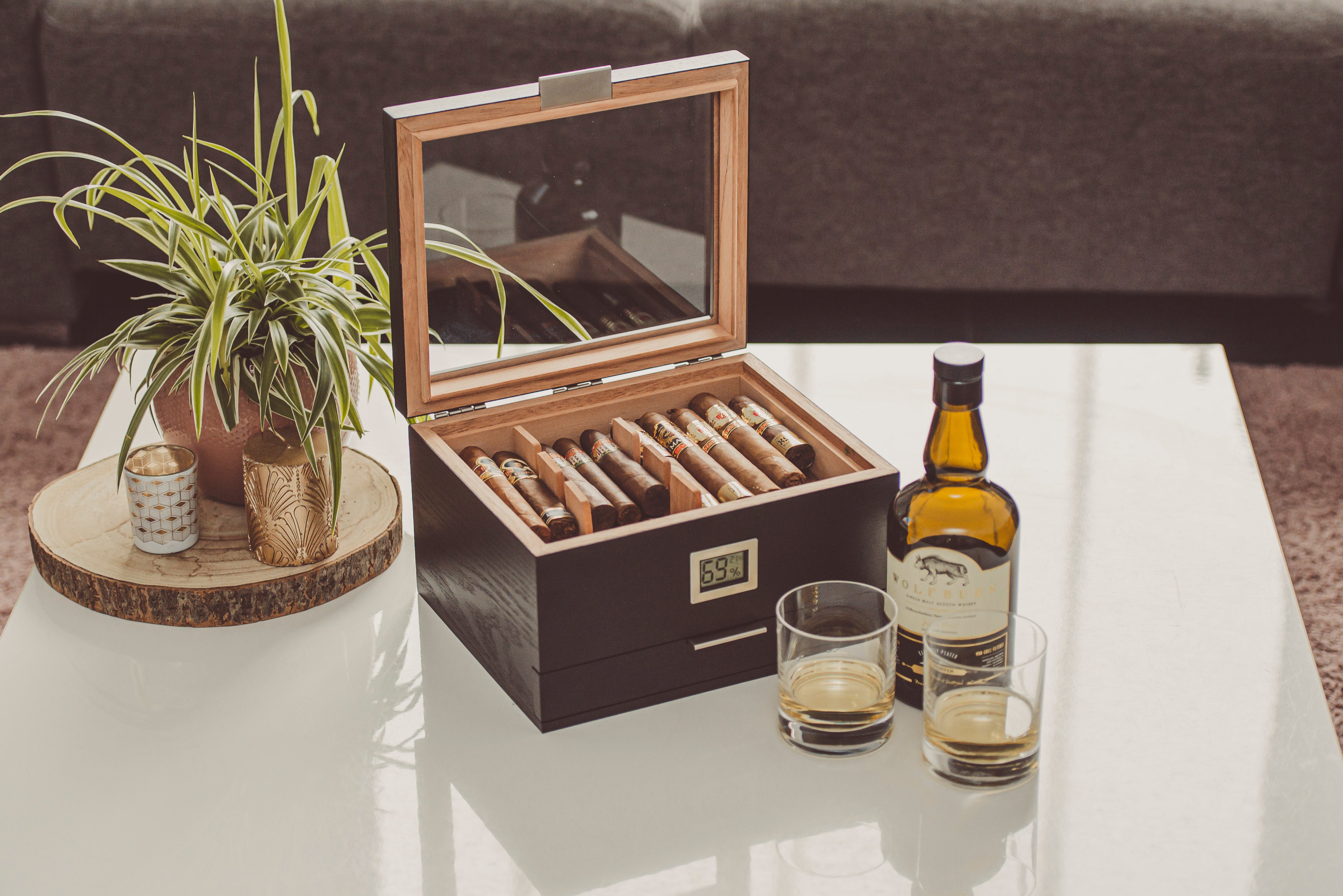 How to Lower the Humidity in a Humidor – Case Elegance