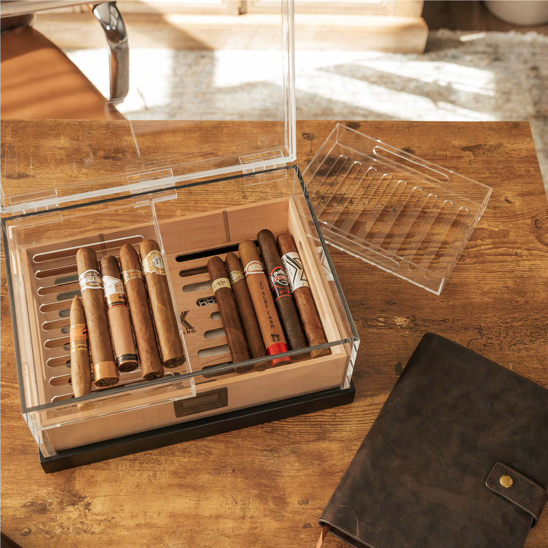 Felix Pro Tupperdor - Acrylic Humidor – Case Elegance