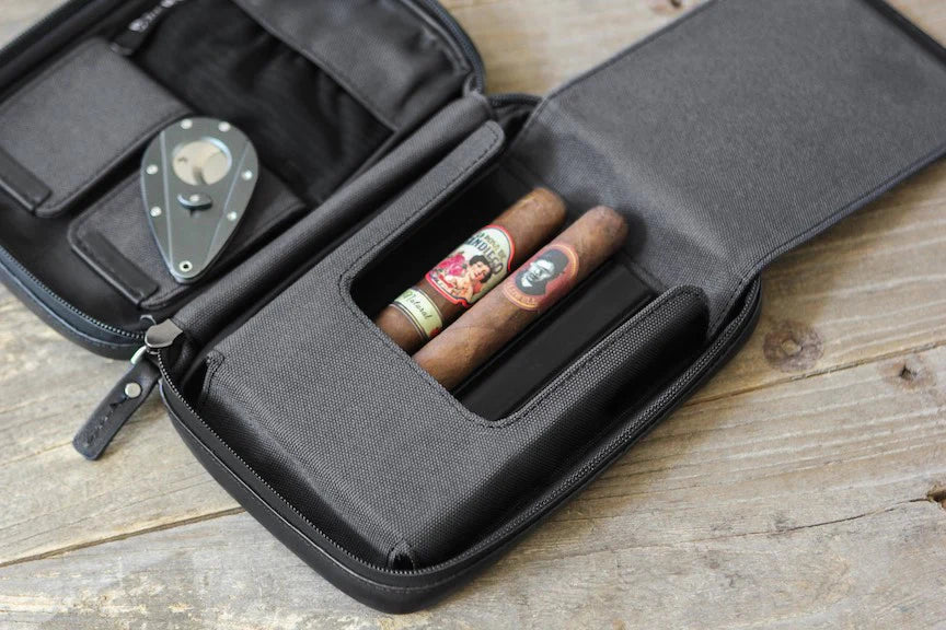 travel cigar case leather