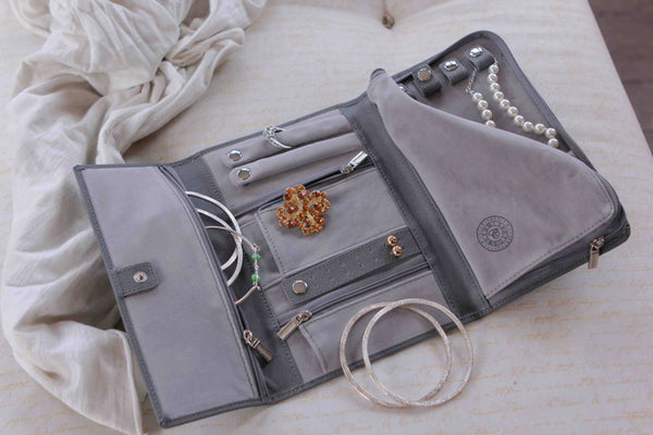 case Elegance Vegan Leather Travel Jewelry Case - Jewelry Organizer [Petite]